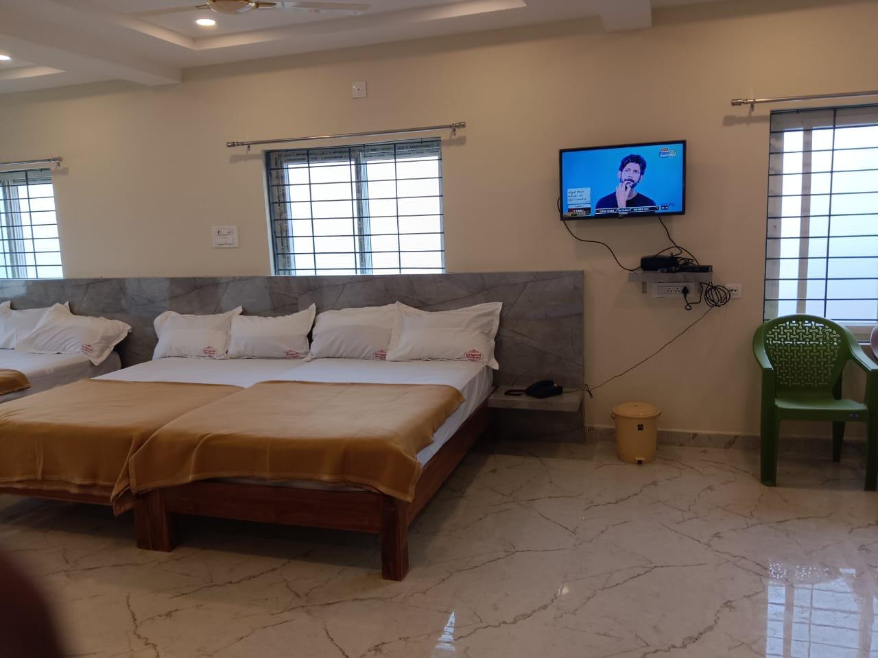 Room for 16